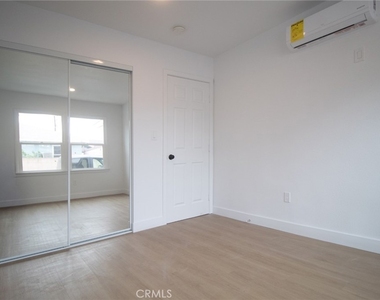 2216 Continental Avenue - Photo Thumbnail 3