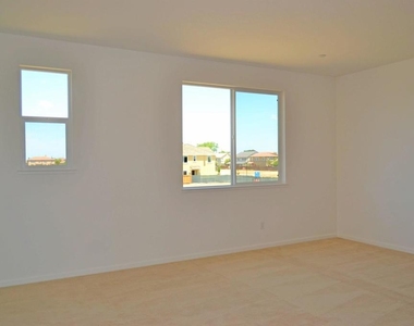 2602 Brookshire St - Photo Thumbnail 6