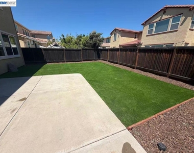 2602 Brookshire St - Photo Thumbnail 10
