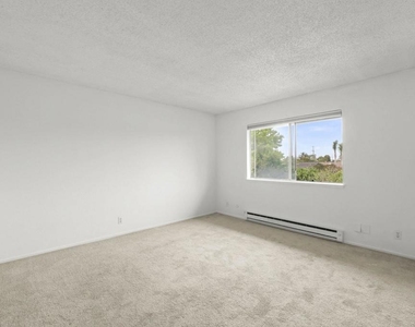 981 Cheryl Ann Cir - Photo Thumbnail 15