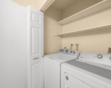 981 Cheryl Ann Cir - Photo Thumbnail 13