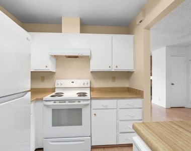 981 Cheryl Ann Cir - Photo Thumbnail 7