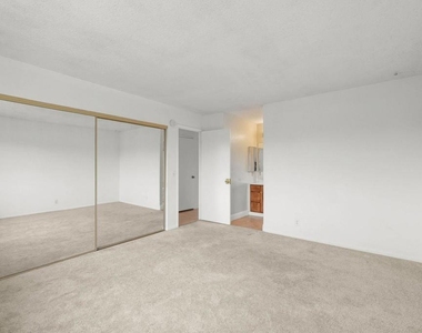 981 Cheryl Ann Cir - Photo Thumbnail 17