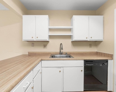 981 Cheryl Ann Cir - Photo Thumbnail 9