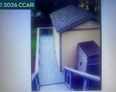 12 Trina Ct - Photo Thumbnail 5