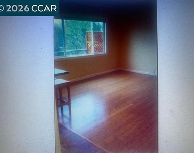 12 Trina Ct - Photo Thumbnail 10