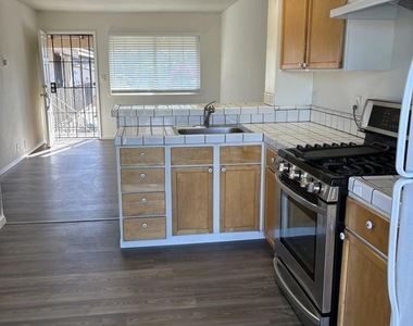 20026 Wisteria St - Photo Thumbnail 6