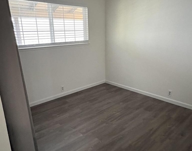 20026 Wisteria St - Photo Thumbnail 20