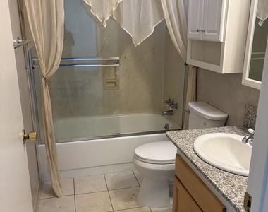 20026 Wisteria St - Photo Thumbnail 10