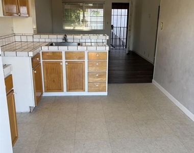 20026 Wisteria St - Photo Thumbnail 19