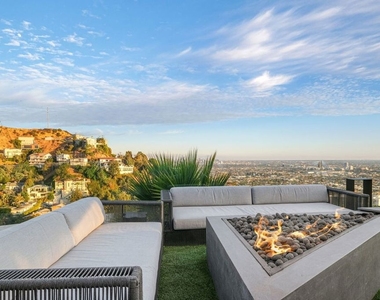 1500 Viewsite Terrace - Photo Thumbnail 4
