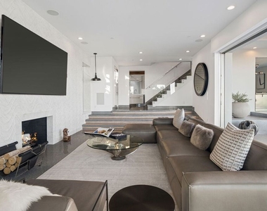1500 Viewsite Terrace - Photo Thumbnail 8