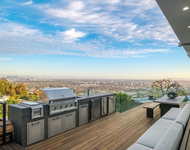 1500 Viewsite Terrace - Photo Thumbnail 3