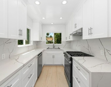 2316 Selby Avenue - Photo Thumbnail 13