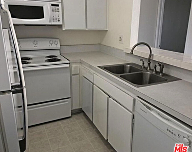 23901 Civic Center Way - Photo Thumbnail 8