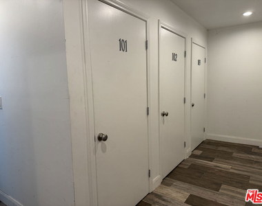1601 Veteran Avenue - Photo Thumbnail 34