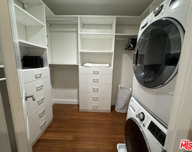 1601 Veteran Avenue - Photo Thumbnail 20