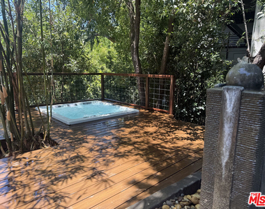 3475 N Knoll Dr - Photo Thumbnail 15