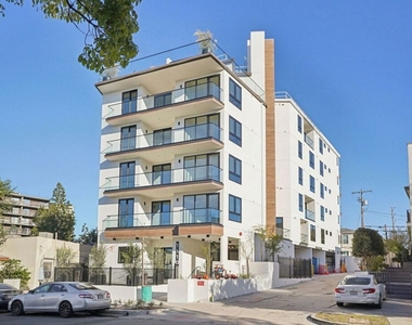 1110 S Spaulding Avenue - Photo Thumbnail 1