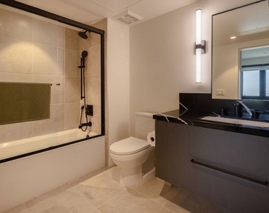 1110 S Spaulding Avenue - Photo Thumbnail 11
