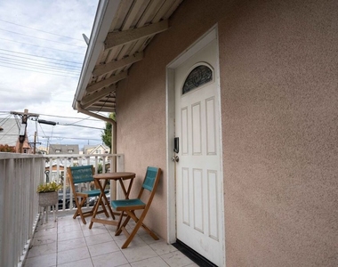 306 E 36th Street - Photo Thumbnail 10