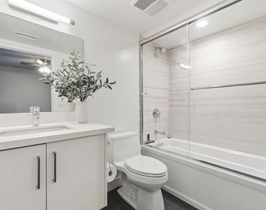 6021 W Beachwood Lane - Photo Thumbnail 21
