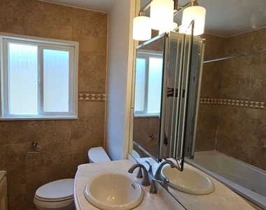 451 S Doheny Drive - Photo Thumbnail 14