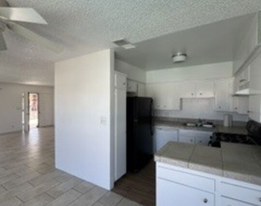 74442 Driftwood Drive - Photo Thumbnail 10