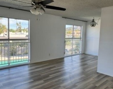 74430 Driftwood Drive - Photo Thumbnail 16