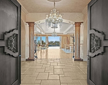 1575 Alexis Place - Photo Thumbnail 3