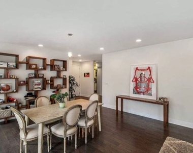 817 N Alfred Street - Photo Thumbnail 3