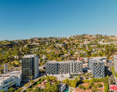 1155 N La Cienega Boulevard - Photo Thumbnail 9