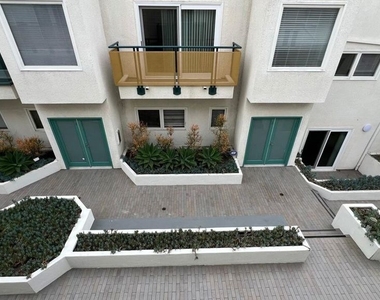 807 21st Street - Photo Thumbnail 27