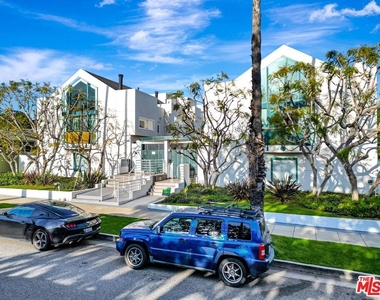 807 21st Street - Photo Thumbnail 1