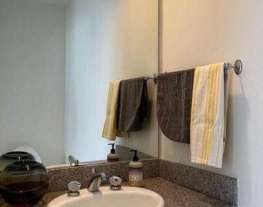 807 21st Street - Photo Thumbnail 15