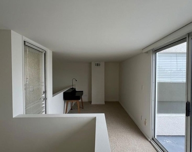 807 21st Street - Photo Thumbnail 41