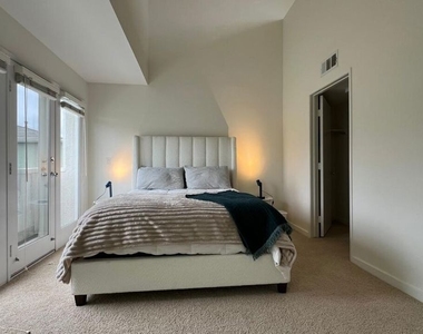 807 21st Street - Photo Thumbnail 34
