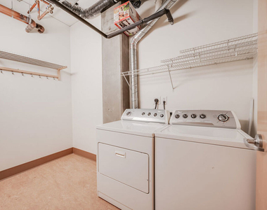 1111 S Grand Avenue - Photo Thumbnail 15