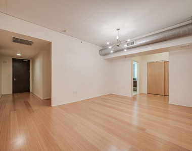 1111 S Grand Avenue - Photo Thumbnail 6