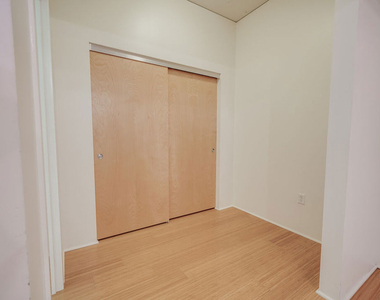 1111 S Grand Avenue - Photo Thumbnail 9