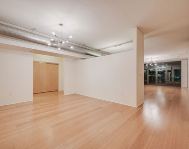 1111 S Grand Avenue - Photo Thumbnail 7