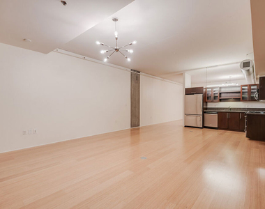 1111 S Grand Avenue - Photo Thumbnail 4