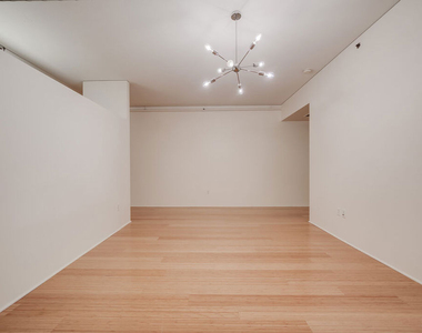 1111 S Grand Avenue - Photo Thumbnail 11