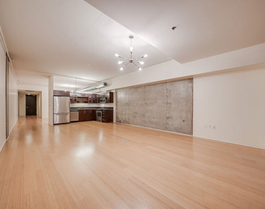 1111 S Grand Avenue - Photo Thumbnail 3