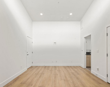 2918 3rd Street - Photo Thumbnail 7