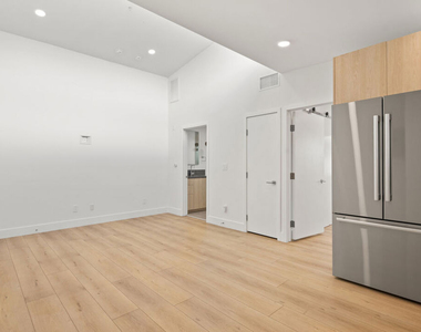 2918 3rd Street - Photo Thumbnail 5