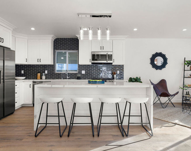 5928 Tobias Avenue - Photo Thumbnail 1