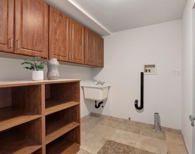 823 Enchanted Way - Photo Thumbnail 35