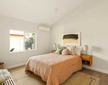 1728 52nd Street - Photo Thumbnail 2