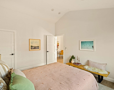 1728 52nd Street - Photo Thumbnail 6